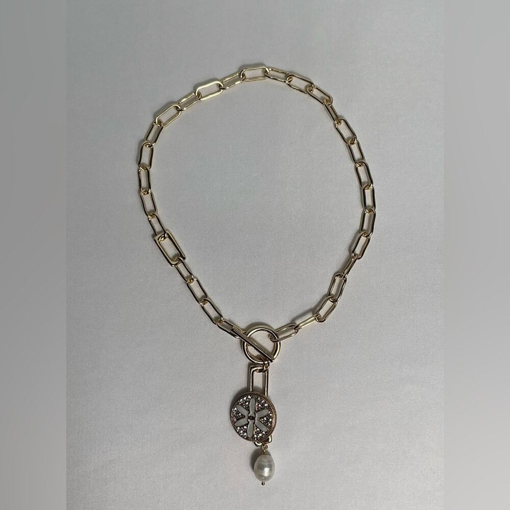 Freshwater cultured Baroque Pearl necklace Chanel pendant
